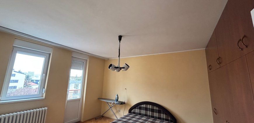 Vračar – Anastasa Jovanovića 96kvm + 4T