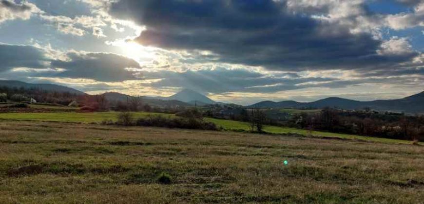 Rtanj – Bačevica 54kvm + 11ha 44a 30kvm