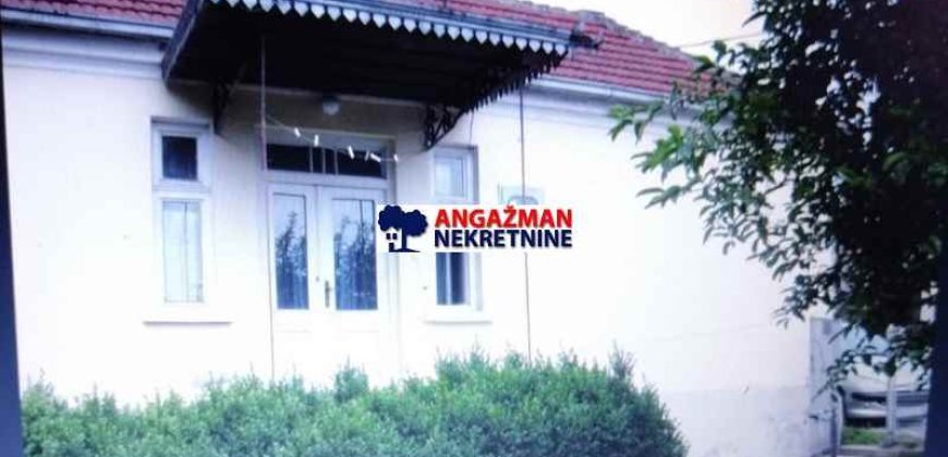 Kragujevac – Gradimira Mladenovića 95kvm+5a