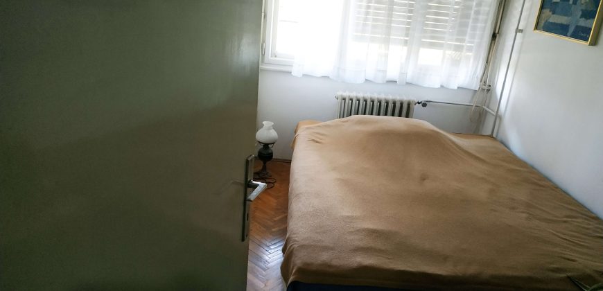 Blok 33, retko u ponudi – 90kvm (mereno 114)