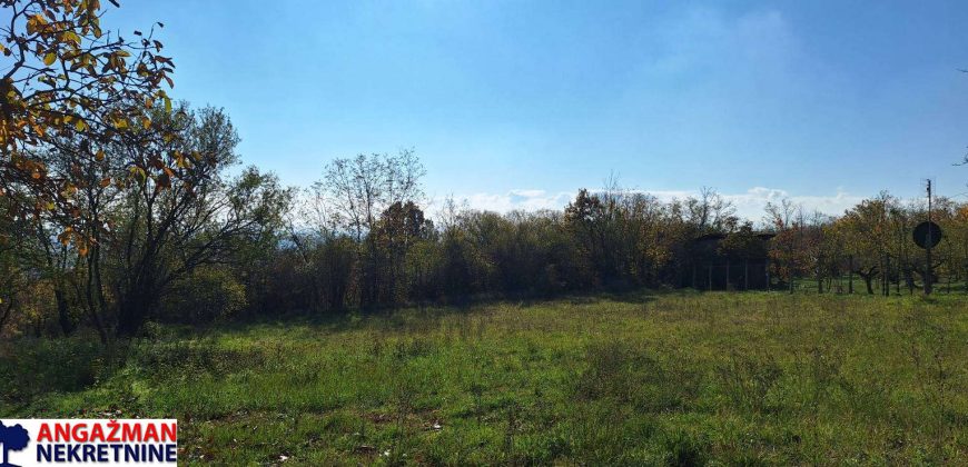 Koraćica, Petkaći, plac pored puta – 14,24ari