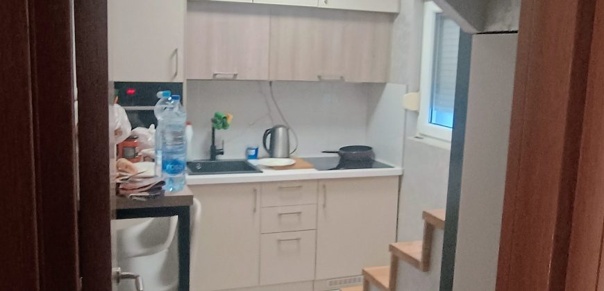 Zvezdara, Dimitrija Tucovića 167kvm,duplex