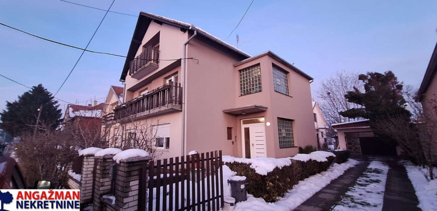 Kuća 250kvm + kuća 150kvm + 50kvm, sve na 10 ari