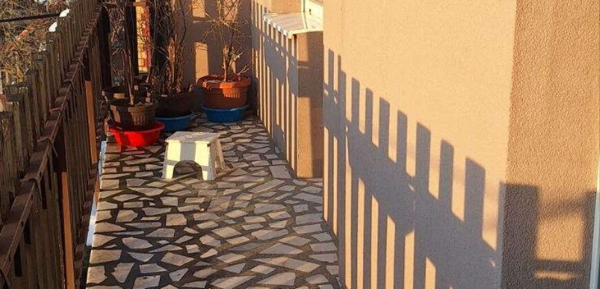 Kuća 250kvm + kuća 150kvm + 50kvm, sve na 10 ari