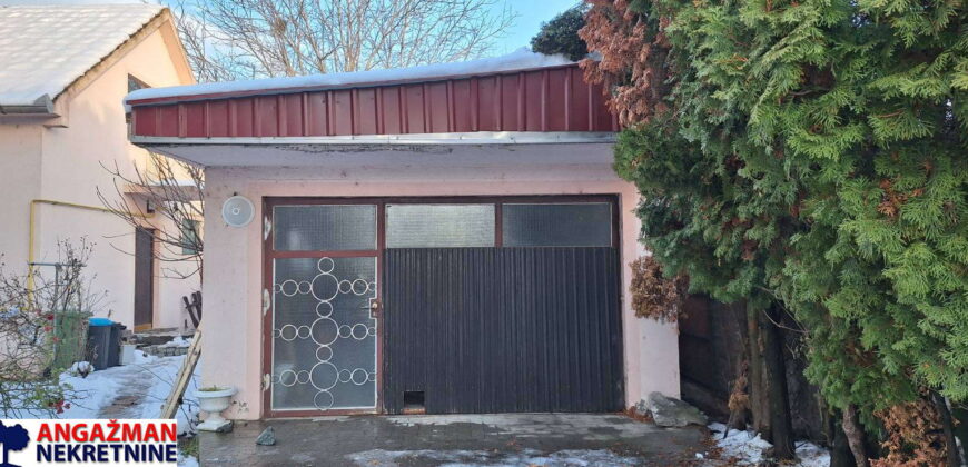 Kuća 250kvm + kuća 150kvm + 50kvm, sve na 10 ari