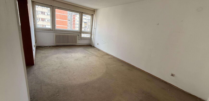 Blok 70, J. Gagarina, bliže Oml. brigada, 72kvm