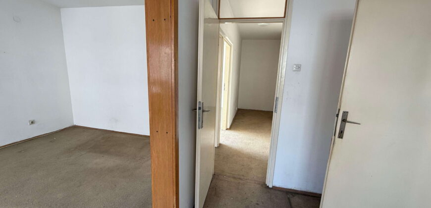 Blok 70, J. Gagarina, bliže Oml. brigada, 72kvm