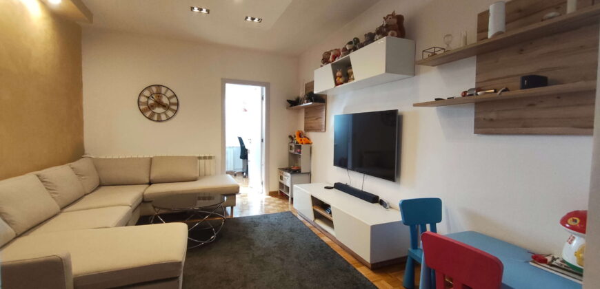 Zemun – Prvomajska 66kvm