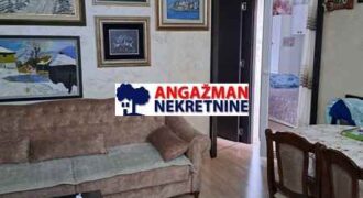 Humski put sa 2 parking mesta