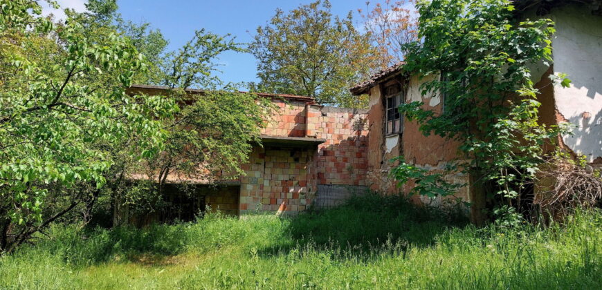 Sokobanja, Šarbanovac 55kvm + 41kvm + 10,39ari