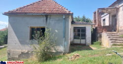 Bor, Šarbanovac – tri kuće 35kvm + 72kvm +45kvm + 57,57ari