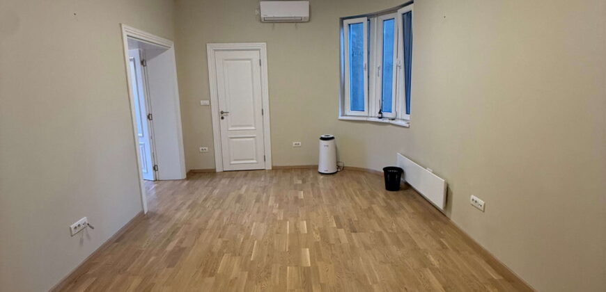 Dorćol, salonac – Strahinjića Bana 60kvm (56+4)