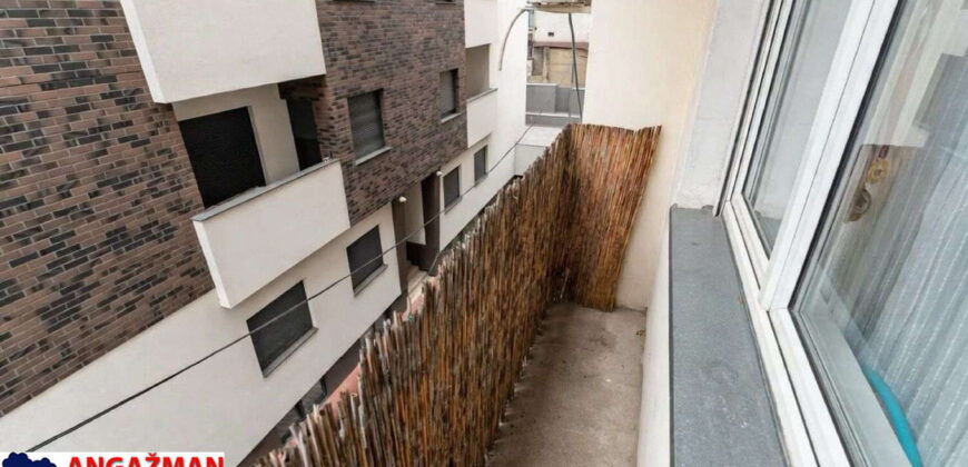 Vračar, na odličnoj lokaciji – 69kvm (64+5)