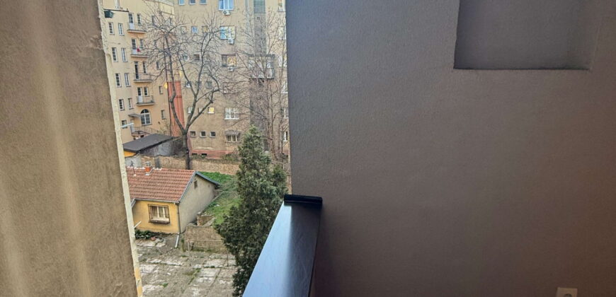 Dorćol, salonac – Strahinjića Bana 60kvm (56+4)