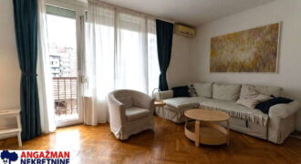 Vračar, na odličnoj lokaciji – 69kvm (64+5)