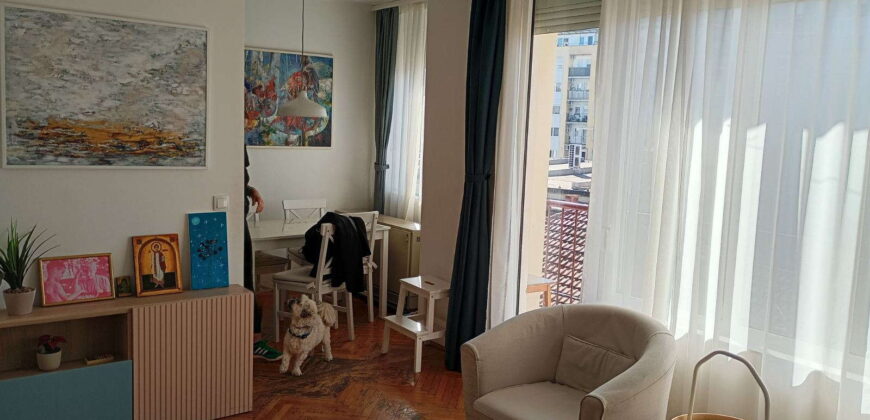 Vračar, na odličnoj lokaciji – 69kvm (64+5)