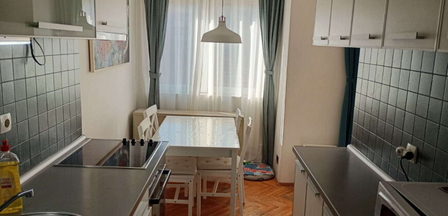 Vračar, na odličnoj lokaciji – 69kvm (64+5)