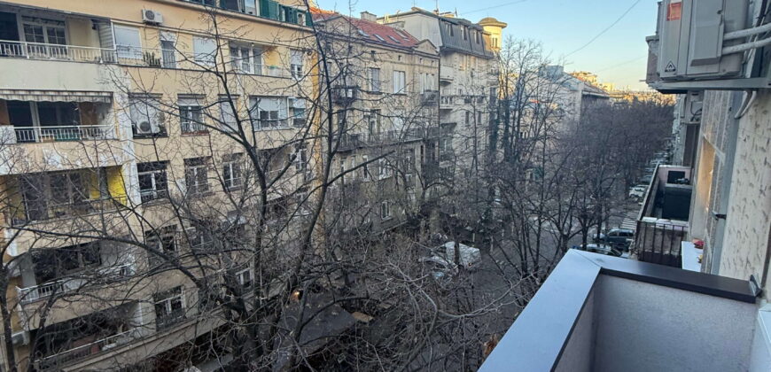 Dorćol, salonac – Strahinjića Bana 60kvm (56+4)