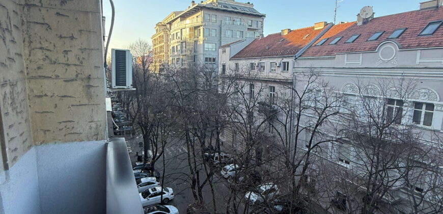 Dorćol, salonac – Strahinjića Bana 60kvm (56+4)