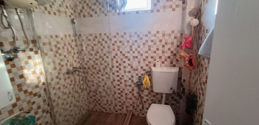 Cvetkova pijaca, 2.5, odličan – 52kvm (mereno 56)