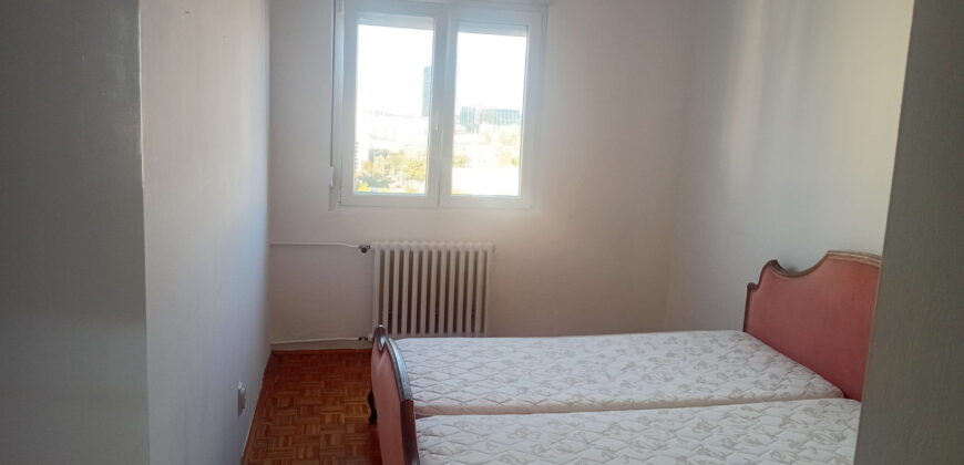 Veliki porodičan stan u bloku 63