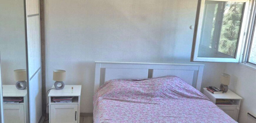 Kompletno renoviran četvorosoban stan u Zemunu